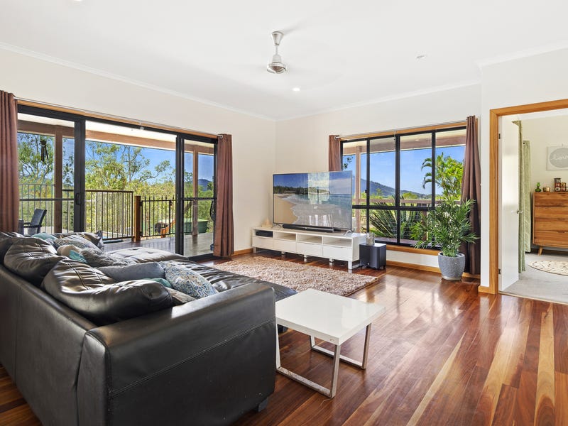 Rare 8 Acre Whitsunday Lifestyle 4