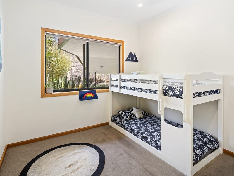 Rare 8 Acre Whitsunday Lifestyle 14