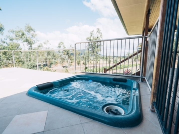 Rare 8 Acre Whitsunday Lifestyle 16