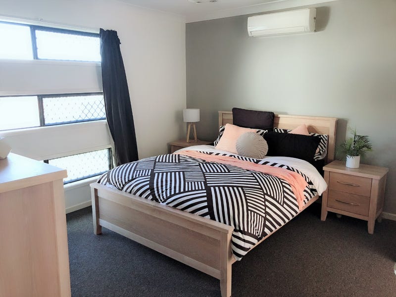 Beautiful family home located close 7