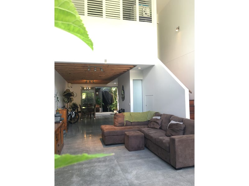 Urgent Sale Invest in a Modern Versitle Home, Dual Livable or Office and Apartments
