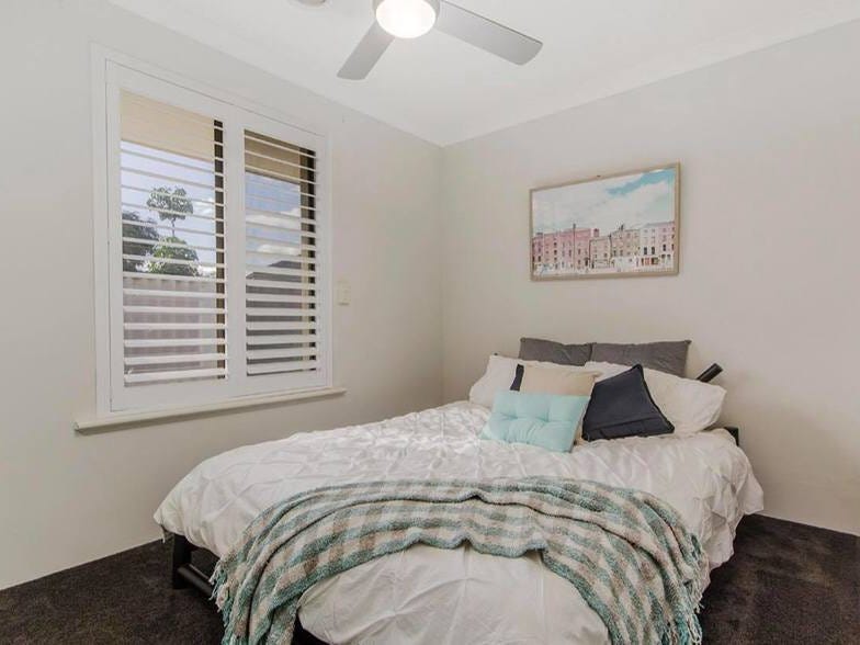 Absolutely beautiful large family home 7