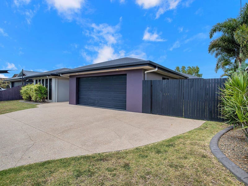 LARGE HOUSE CAN ACCOMODATE 2 2