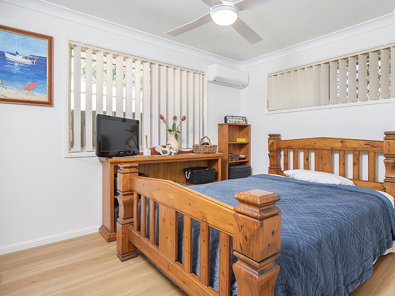 Lifestyle, location, freestanding and low 4