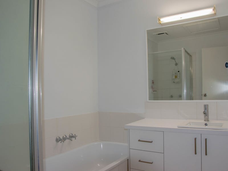 3BR TOWNHOUSE IN GREAT POSITION 5