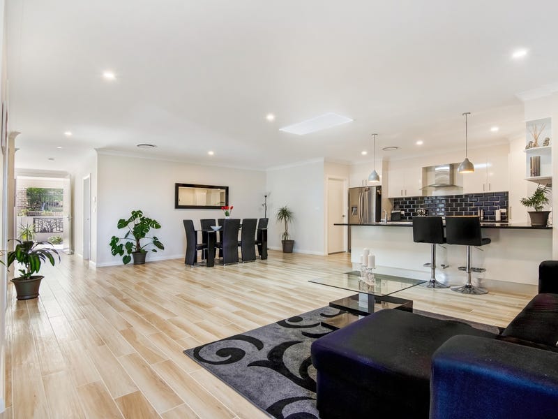 Near New Executive Home 7