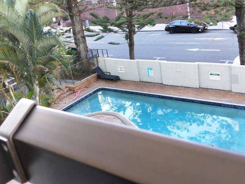 Spacious Apartment in great location. 3