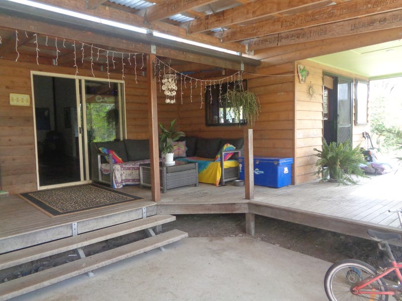 Large Off Grid 6 Bed Family Home on 25 Acres, Horse Camp 4671,$290k