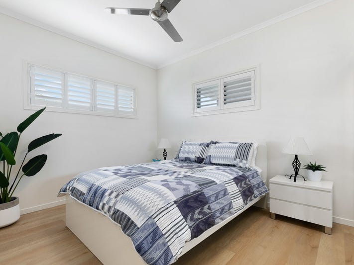 Waterfront – Ex Display House 16