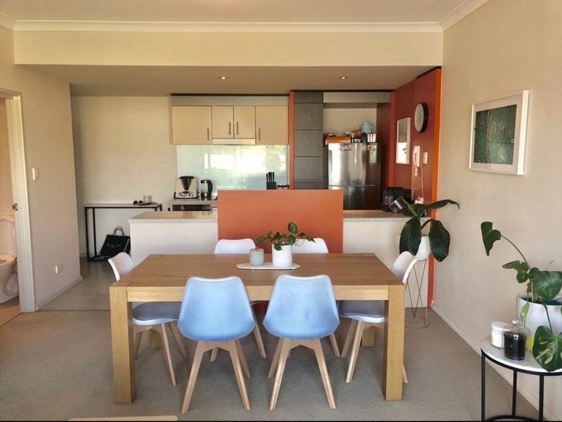 Trendy one bedroom Apartment in 10