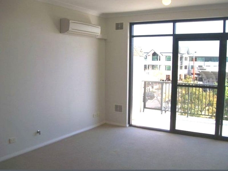 Trendy one bedroom Apartment in 19