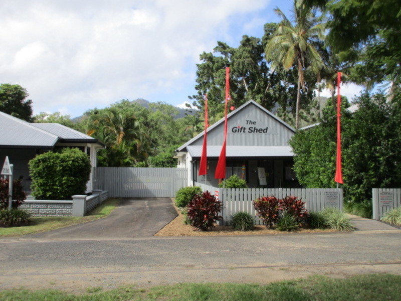 HOME, LIFESTYLE & BUSINESS PREMISES 6