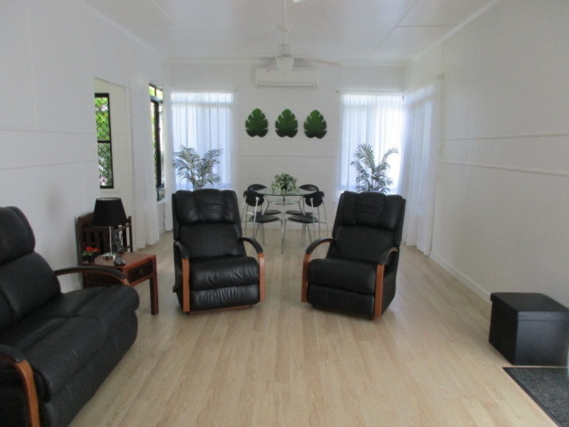 HOME, LIFESTYLE & BUSINESS PREMISES 11