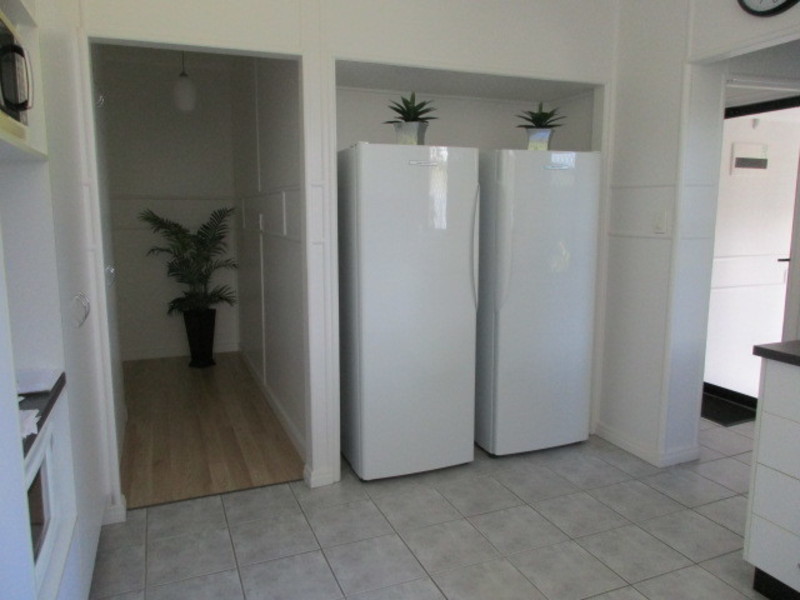HOME, LIFESTYLE & BUSINESS PREMISES 13