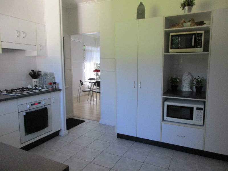 HOME, LIFESTYLE & BUSINESS PREMISES 14