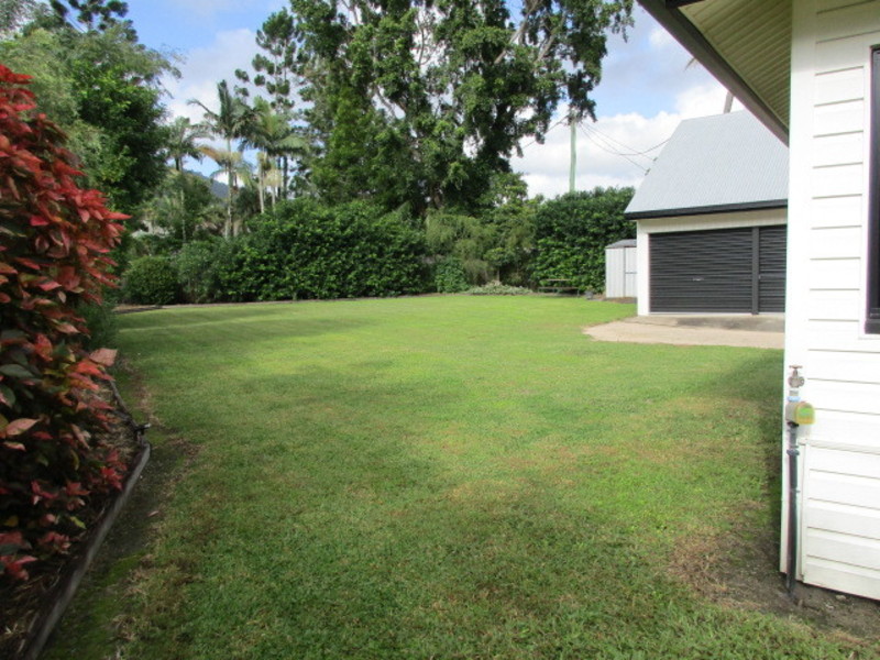 HOME, LIFESTYLE & BUSINESS PREMISES 18