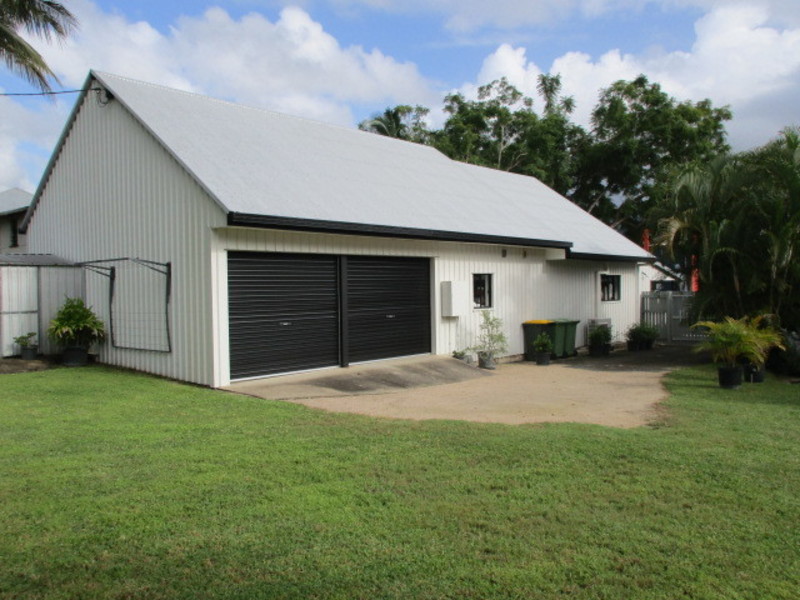 HOME, LIFESTYLE & BUSINESS PREMISES 21