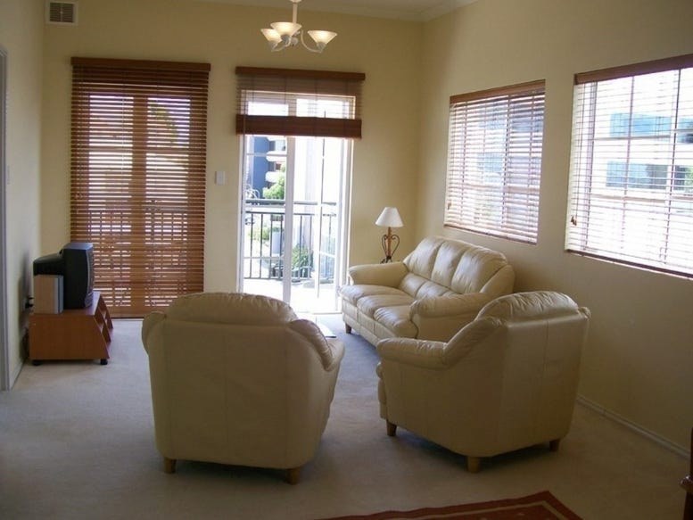 Prestige period style one bedroom 6