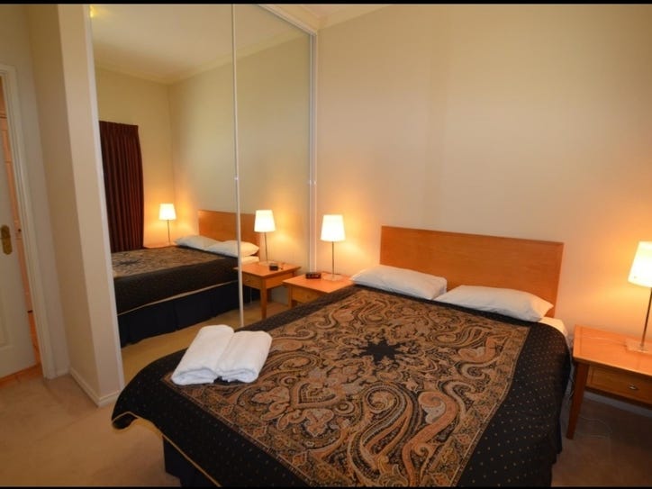 Prestige period style one bedroom 9