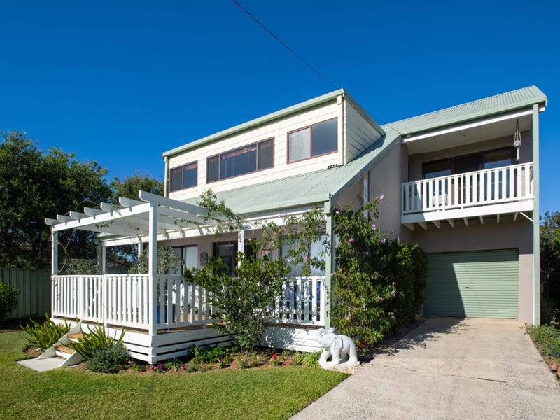 Family home in Quite street