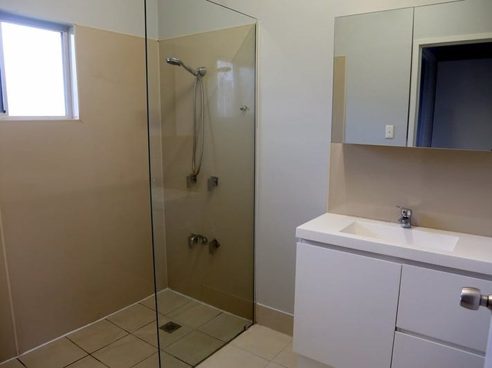 3 Bedroom 1/2 Duplex 7