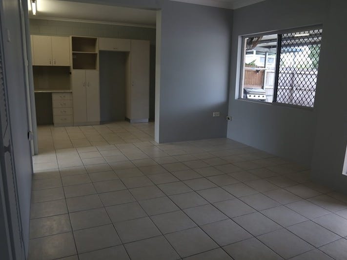 3 Bedroom 1/2 Duplex 8
