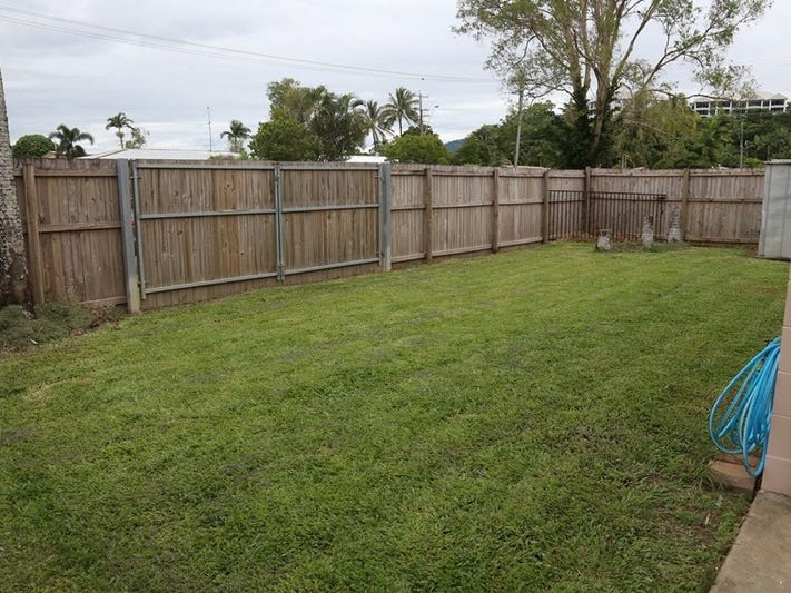3 Bedroom 1/2 Duplex 9