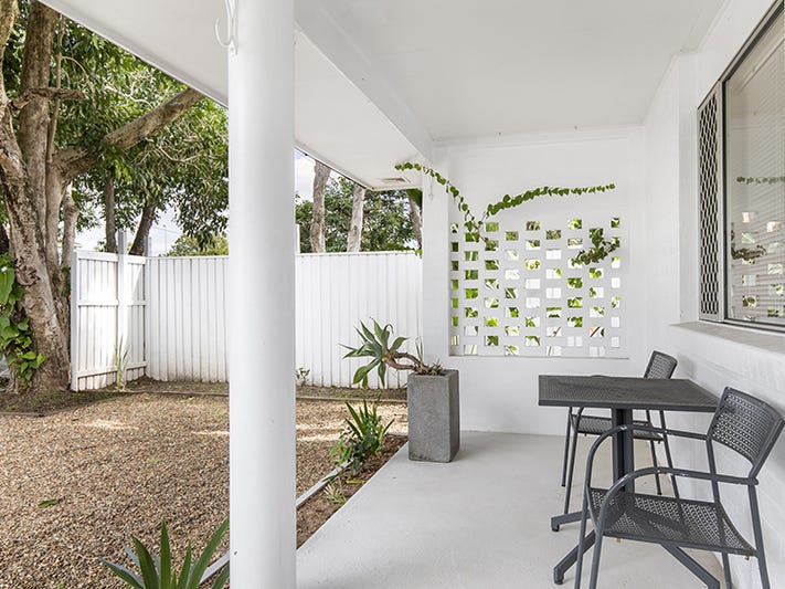 RENOVATED RIVER PRECINCT HOME 5