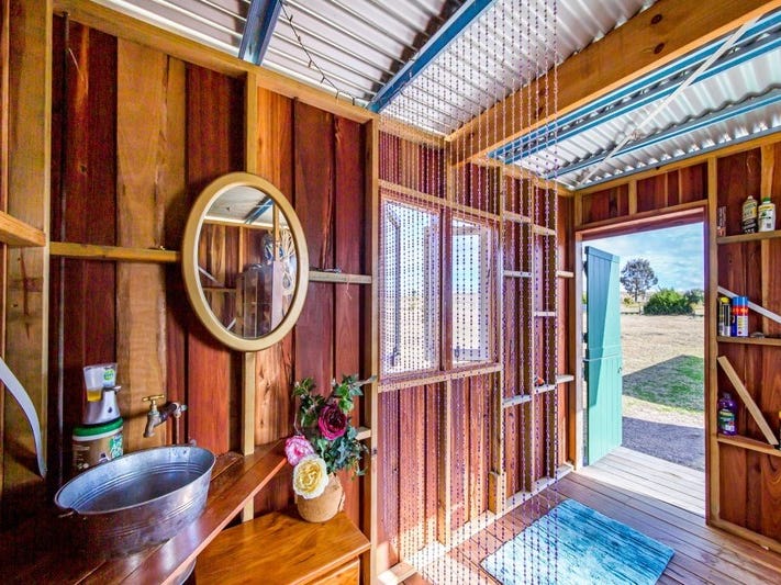 OFF THE GRID/LIVEABLE SHED/HOLIDAY SHED 10