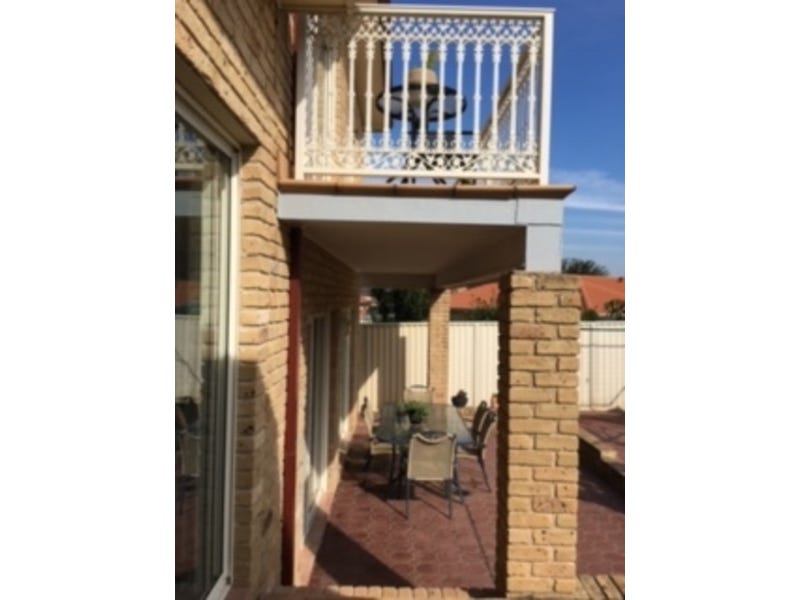 FOR SALE HOUSE 7