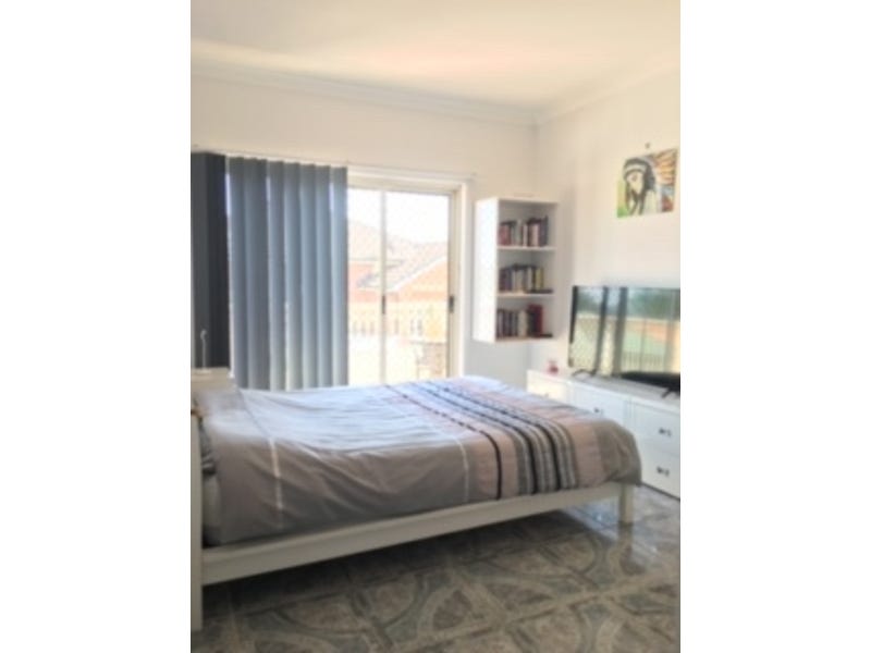 FOR SALE HOUSE 14