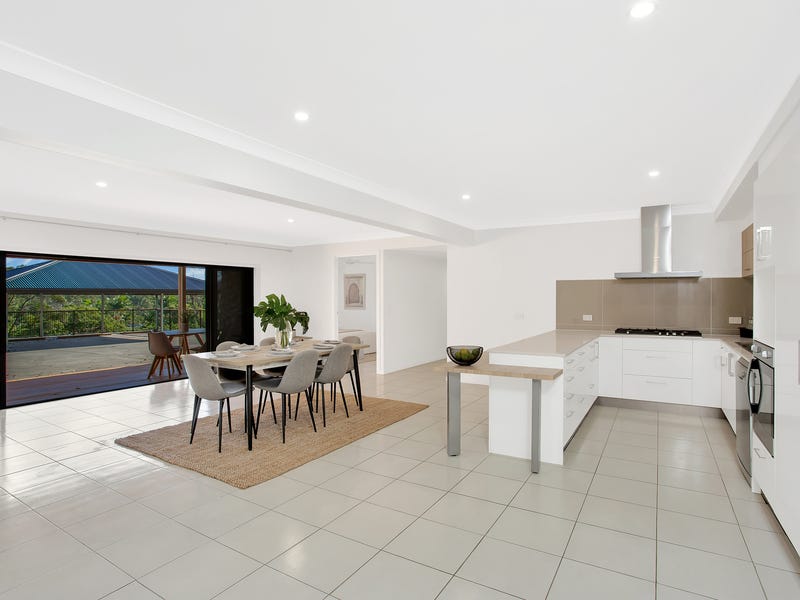 9 Bedrooms, Dual Living, 2 4