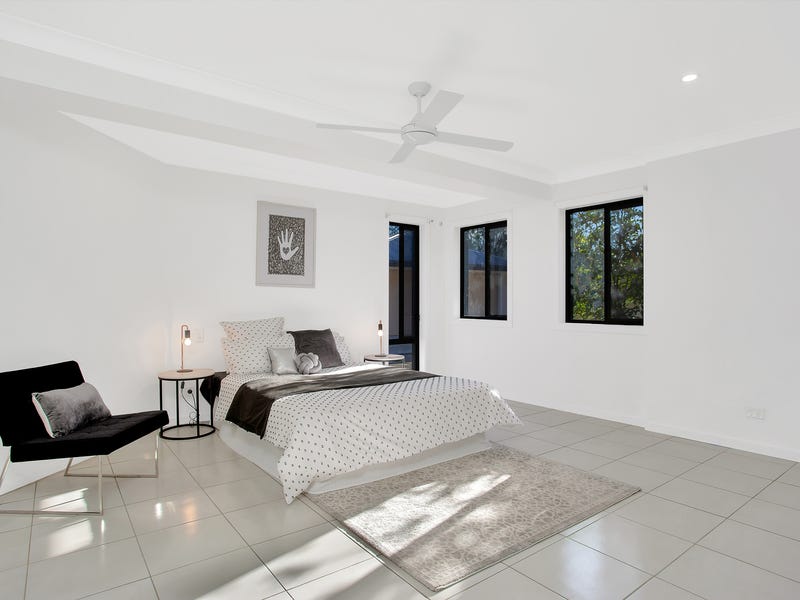9 Bedrooms, Dual Living, 2 10
