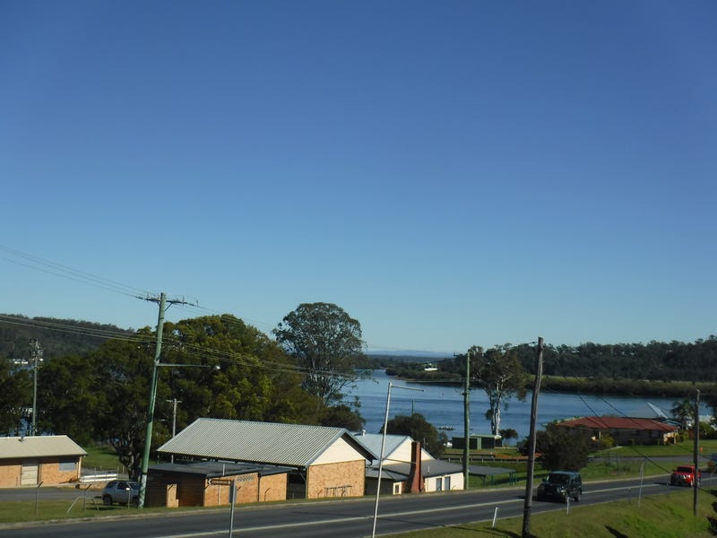 Water views 3 Bedroom 2 21