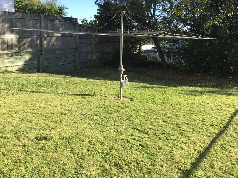 Hawthorne land with a removable 9