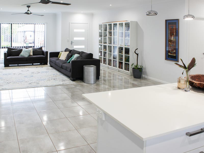 Gorgeous 4 bedroom executive home 10