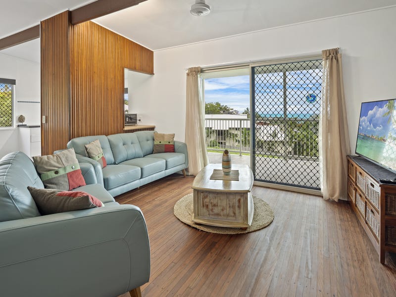 Renovated Airlie Cottage in the 10