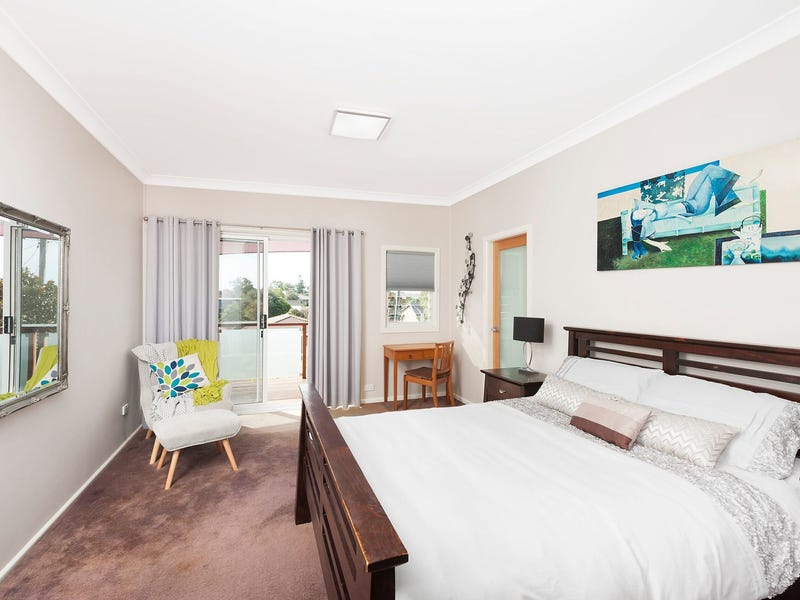 5 BED / 3 BATH 9