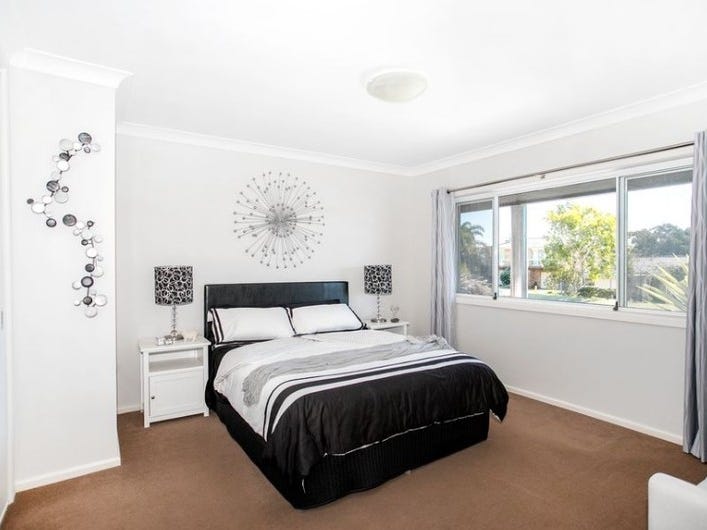 5 BED / 3 BATH 10