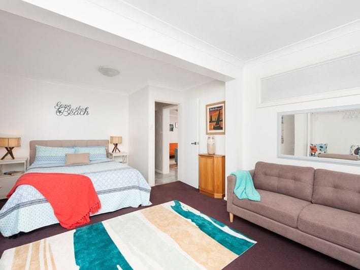 5 BED / 3 BATH 11