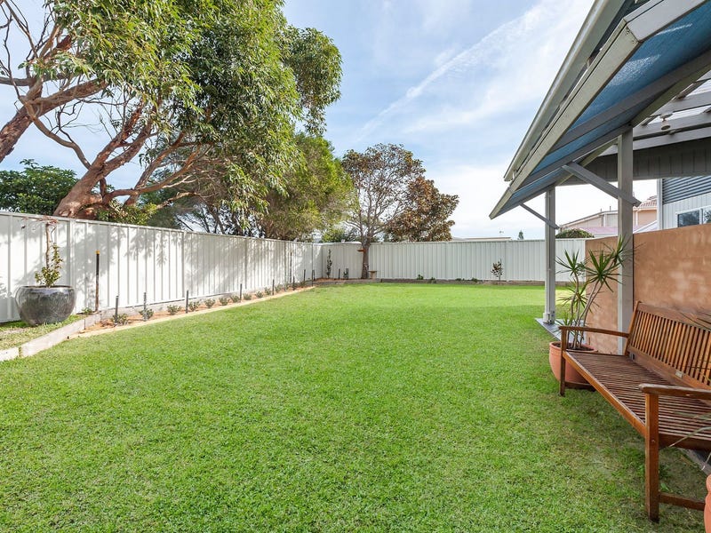 5 BED / 3 BATH 15