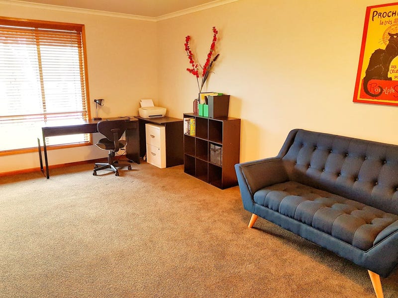 Spacious Family Home – Much 5