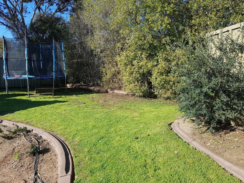 Spacious Family Home – Much 16