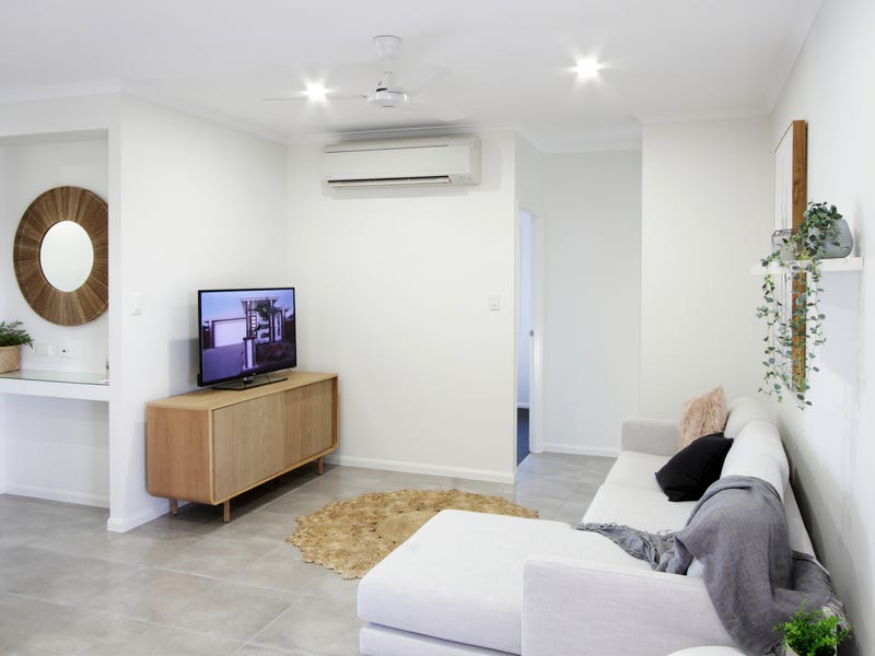 BRAND NEW 4 BEDROOMS, 2 7