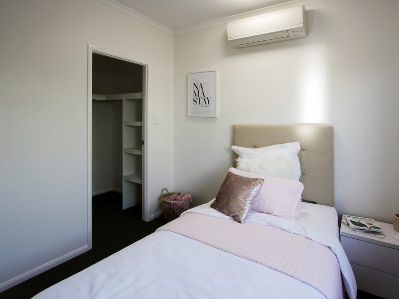 BRAND NEW 4 BEDROOMS, 2 8
