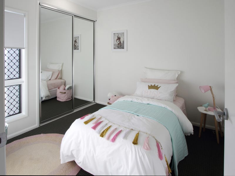 BRAND NEW 4 BEDROOMS, 2 9