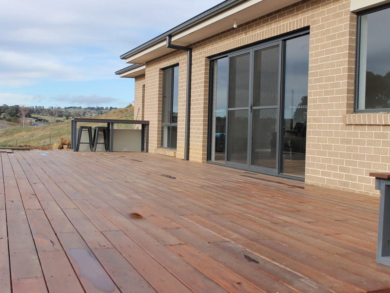 Stunning Views, Opulent Country Lifestyle 18