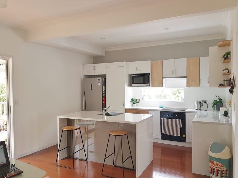 North Lambton Property With 4 5