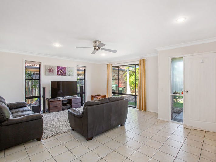 WELL PRESENTED HOUSE IN QUIET 4