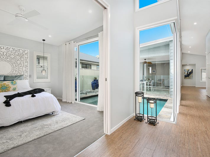 STYLISH MODERN FAMILY HOME, The 8